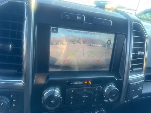 Used 2016 Ford F150 XLT w/ Equipment Group 302A Luxury image 24