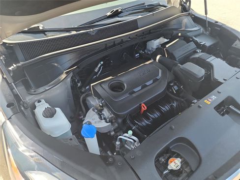 Used 2018 Kia Sorento FWD image 12