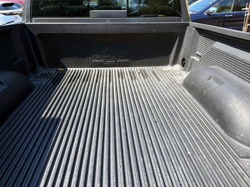 Used 2015 RAM 1500 Classic SLT AWD/4WD image 11