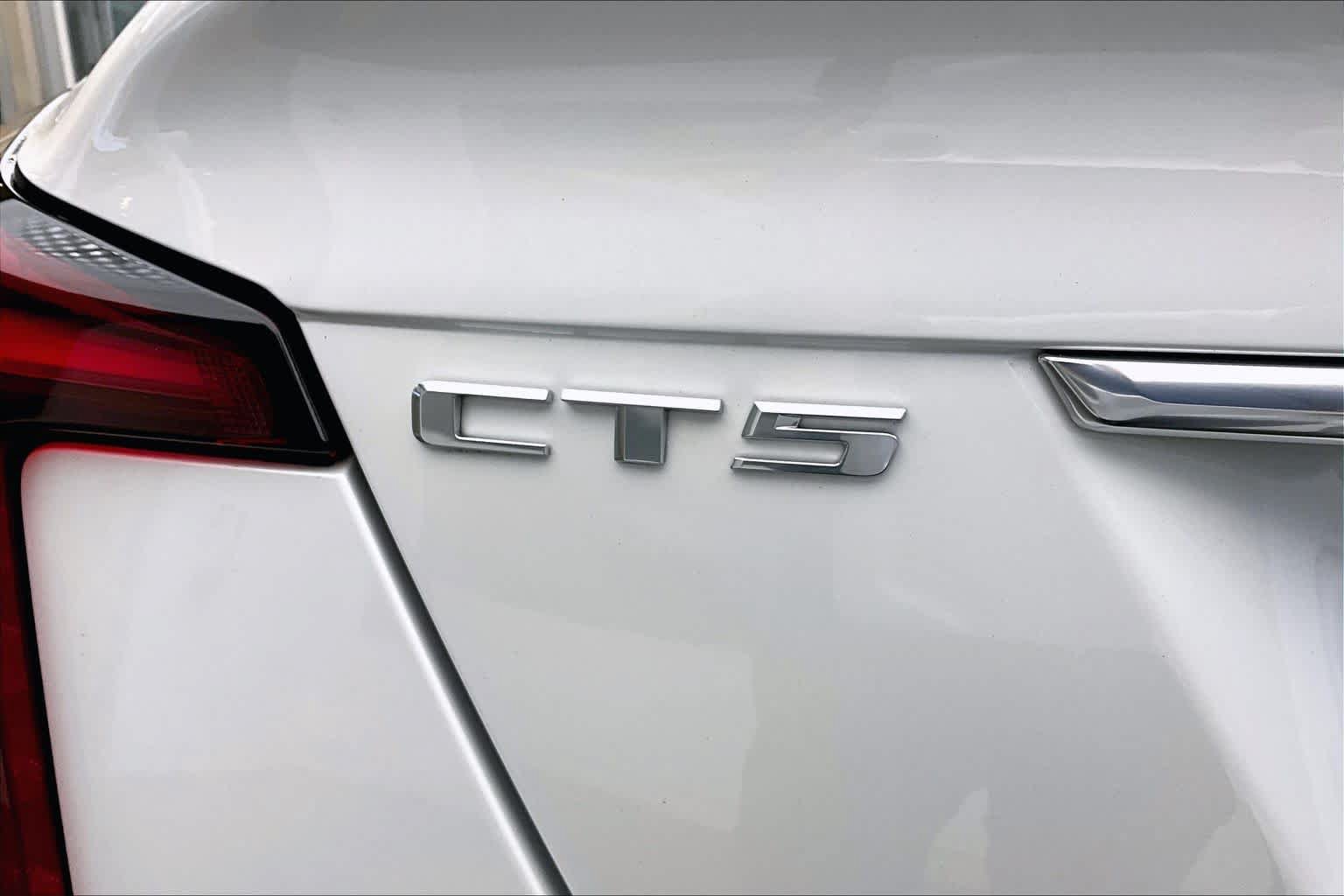 Used 2025 Cadillac CT5 Premium Luxury RWD image 32