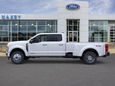 New 2026 Ford F450 Lariat w/ Lariat Ultimate Package AWD/4WD image 3