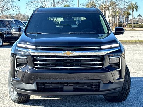 New 2026 Chevrolet Traverse LT w/ Driver Confidence Package image 2