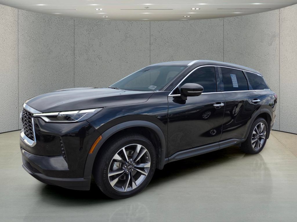 Used 2023 INFINITI QX60 Luxe w/ Cargo Package FWD image 9