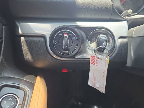 Used 2019 Porsche 718 Boxster RWD image 19