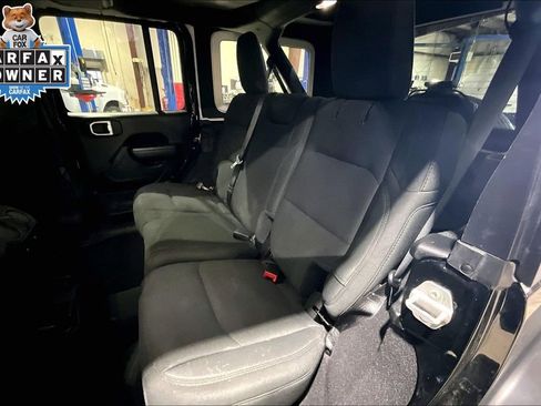 Used 2021 Jeep Wrangler Unlimited Sport AWD/4WD image 22
