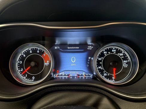 Used 2020 Jeep Cherokee Limited AWD/4WD image 8