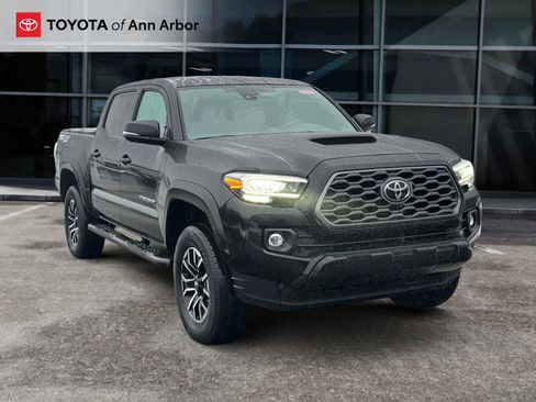Used 2023 Toyota Tacoma TRD Sport image 1