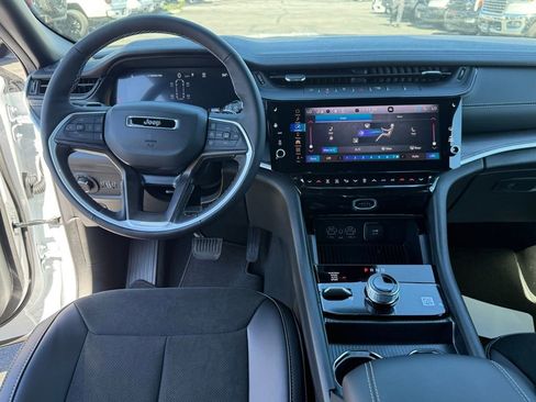 New 2026 Jeep Grand Cherokee L 4WD image 29