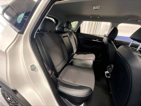 Used 2024 Kia Seltos X-Line AWD/4WD image 16