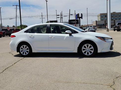 New 2026 Toyota Corolla LE image 5