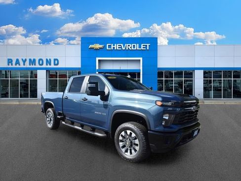 New 2026 Chevrolet Silverado 2500 Custom w/ Custom Value Package AWD/4WD image 11