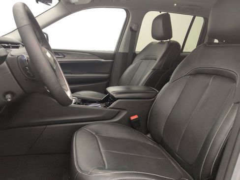 Used 2022 Jeep Grand Cherokee Limited 4xe w/ Luxury Tech Group II image 17