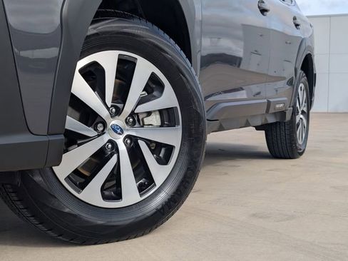 Certified 2025 Subaru Outback Premium w/ Popular Package #1A image 2