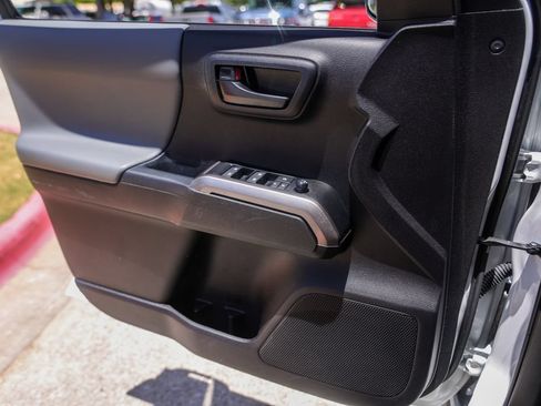 Used 2023 Toyota Tacoma SR5 RWD image 21