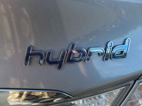 Used 2014 Hyundai Sonata Hybrid image 7