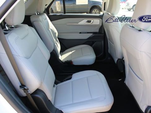 New 2026 Ford Explorer Active w/ Active Comfort Package image 9