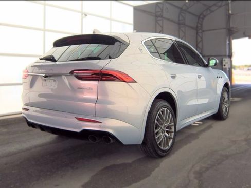 Used 2024 Maserati Grecale GT AWD/4WD image 3