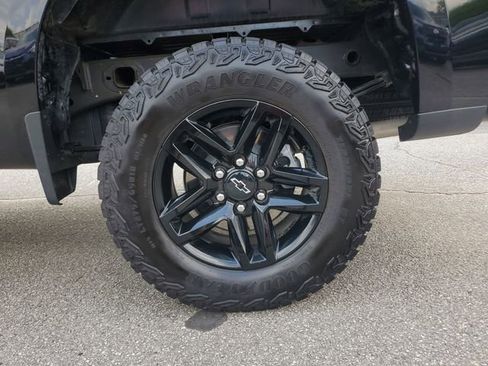 Used 2026 Chevrolet Silverado 1500 Custom Trail Boss w/ Midnight Edition AWD/4WD image 14