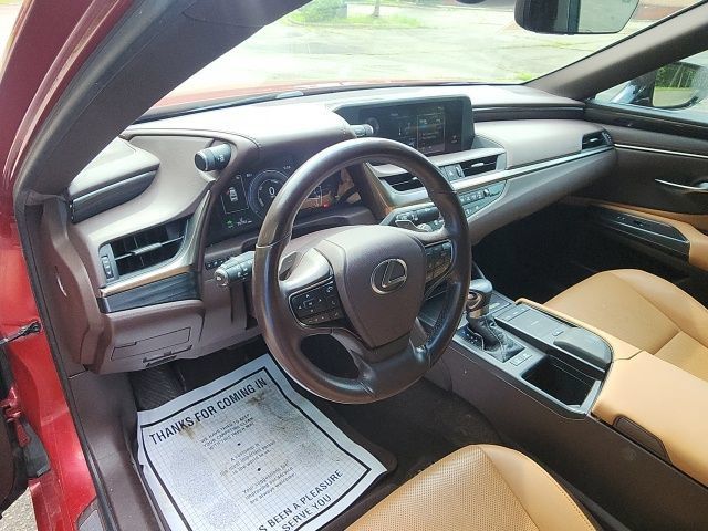 Used 2021 Lexus ES 300h w/ Premium Package FWD image 15