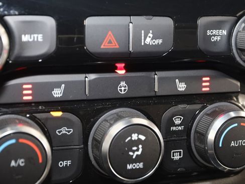 Used 2022 RAM 1500 Big Horn AWD/4WD image 8