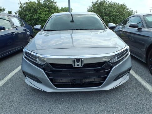 Used 2018 Honda Accord LX image 2