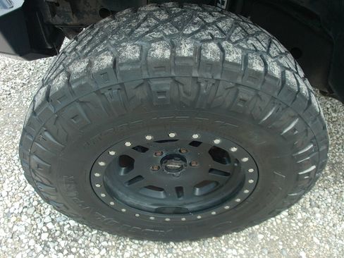 Used 2015 Jeep Wrangler Unlimited Rubicon w/ Connectivity Group AWD/4WD image 52
