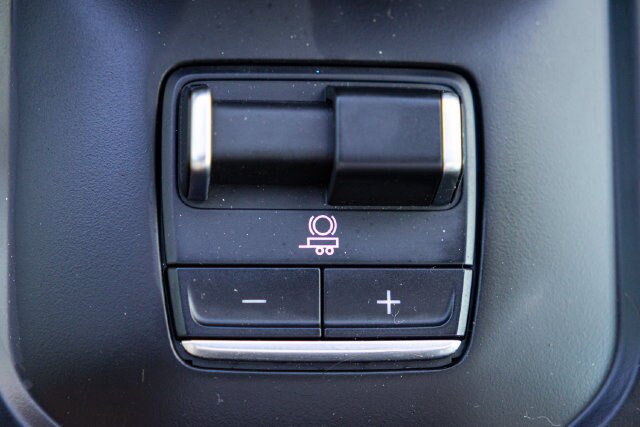 Used 2022 GMC Sierra 1500 AT4 w/ Technology Package AWD/4WD image 43