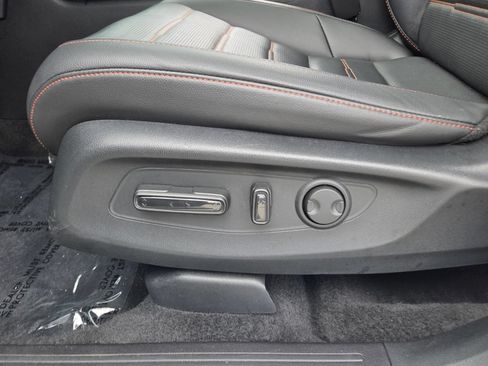 Certified 2025 Honda CR-V Sport Touring image 10
