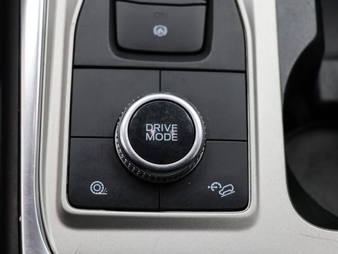 Used 2023 Ford Explorer XLT w/ Equipment Group 202A image 25