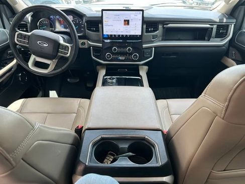 Certified 2023 Ford Expedition XLT RWD image 12