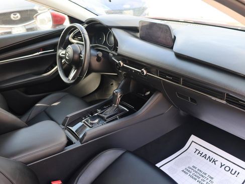 Used 2019 MAZDA MAZDA3 Sedan image 9
