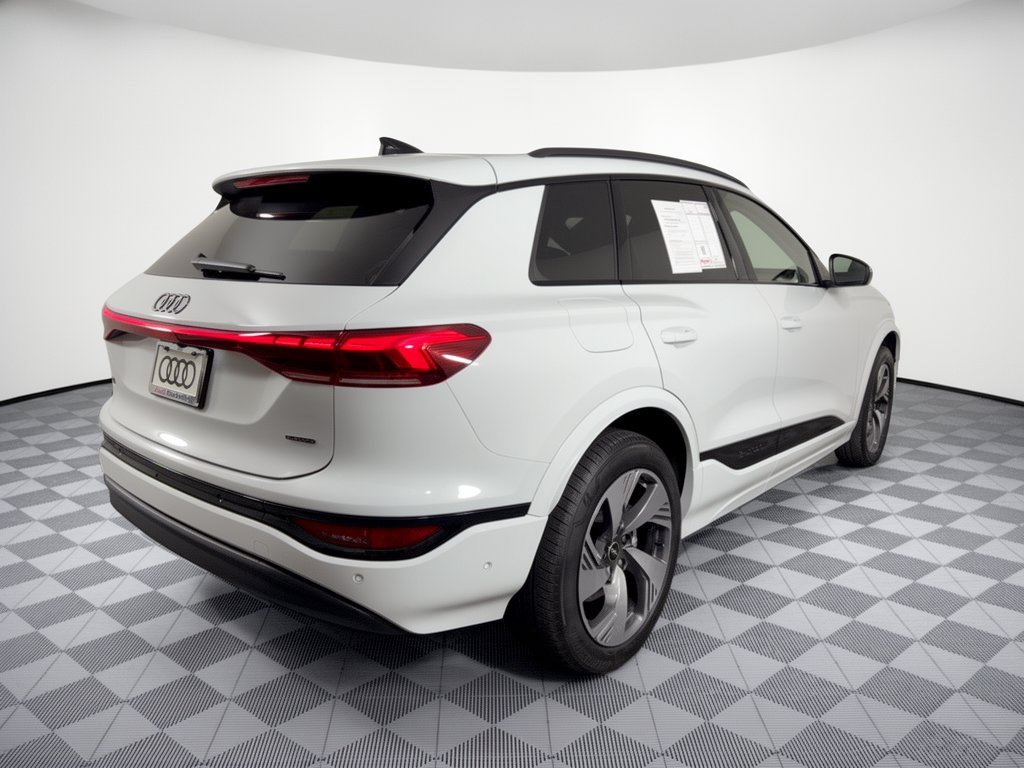 Certified 2025 Audi Q6 e-tron Premium Plus w/ Premium Plus AWD/4WD image 9