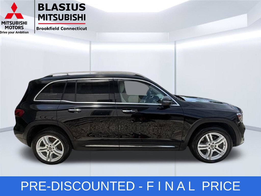 Used 2022 Mercedes-Benz GLB 250 4MATIC w/ Premium Package Lite image 10