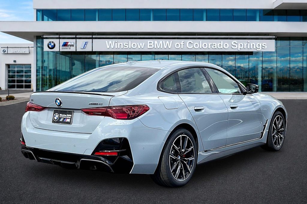 Used 2026 BMW i4 xDrive40i w/ M Sport Package AWD/4WD image 6