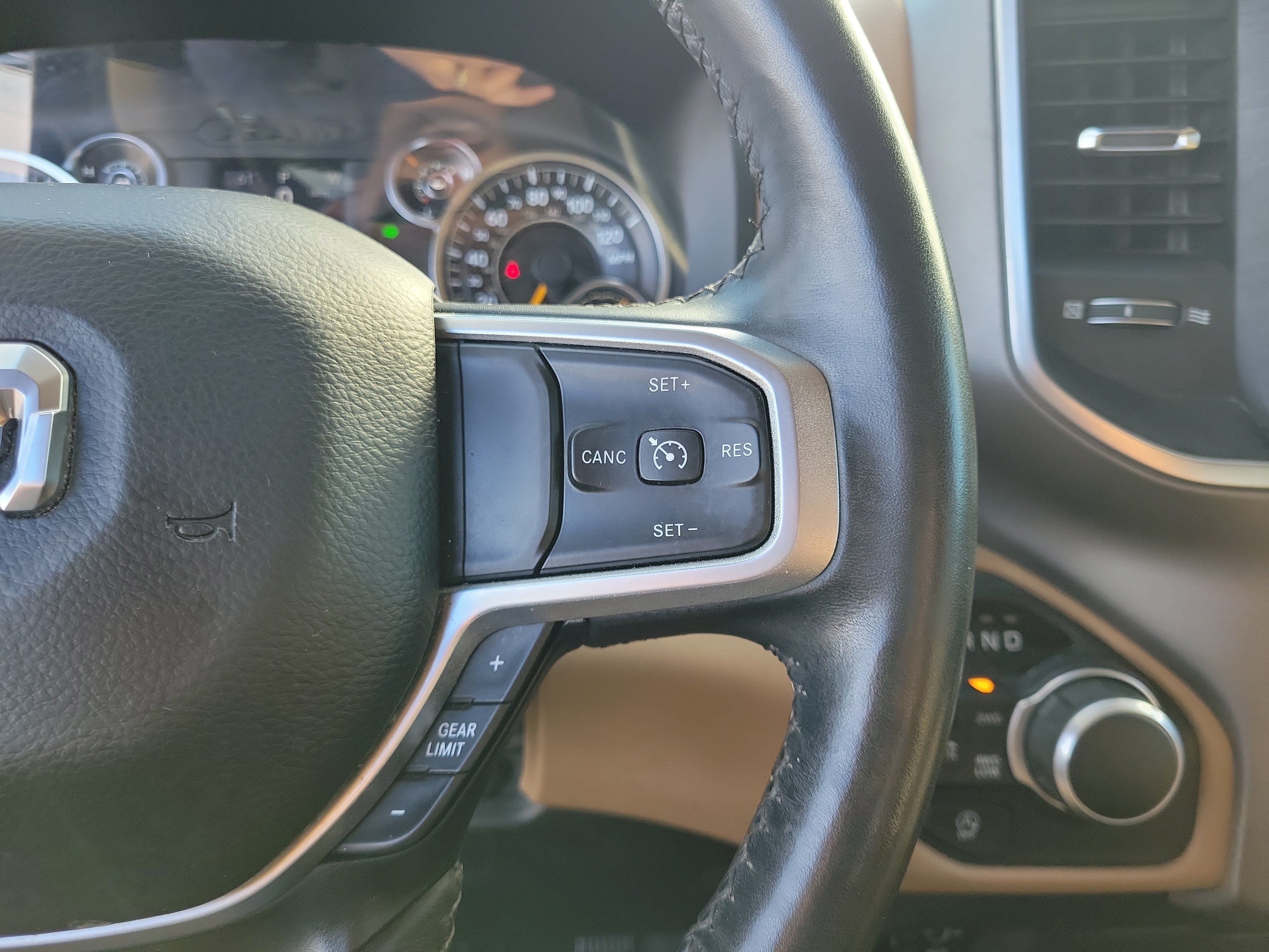 Used 2019 RAM 1500 Big Horn AWD/4WD image 23