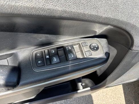 Used 2021 Chrysler 300 Touring w/ Sport Appearance Package RWD image 14