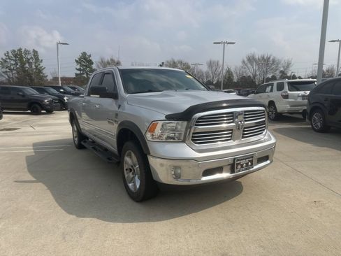 Used 2018 RAM 1500 Big Horn image 3