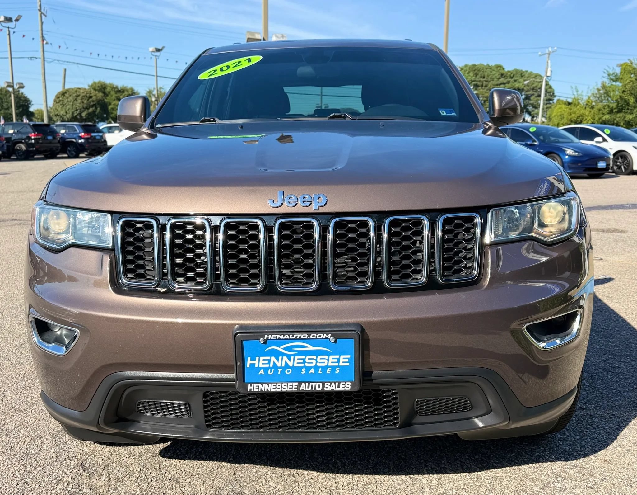 Used 2021 Jeep Grand Cherokee Laredo AWD/4WD image 5