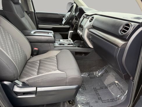 Used 2018 Toyota Tundra SR5 w/ SR5 Upgrade Package image 26