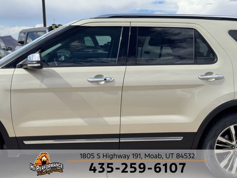Used 2018 Ford Explorer Platinum image 12