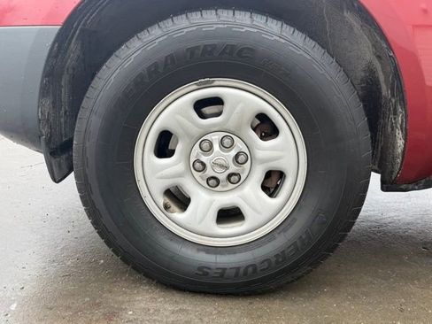 Used 2016 Nissan Frontier S image 9