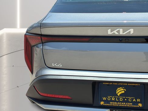 Used 2025 Kia K4 FWD image 29