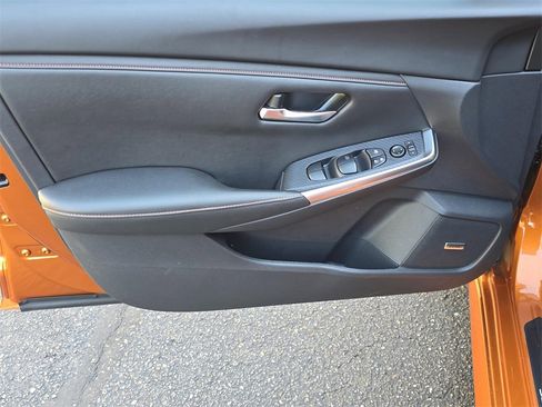 Used 2024 Nissan Sentra SR w/ SR Premium Package image 34