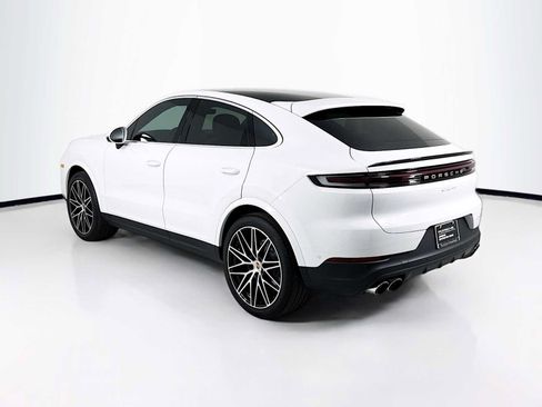 Certified 2026 Porsche Cayenne Coupe AWD/4WD image 3