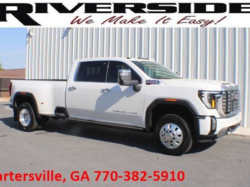 Certified 2025 GMC Sierra 3500 Denali w/ Denali Reserve Package AWD/4WD image 1