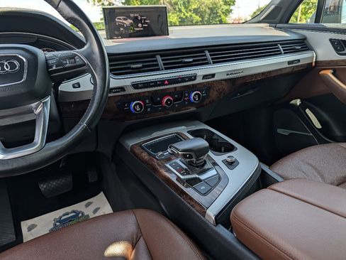 Used 2018 Audi Q7 2.0T Premium Plus AWD/4WD image 25
