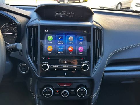 Used 2022 Subaru Crosstrek 2.5i Sport w/ Moonroof Package AWD/4WD image 18