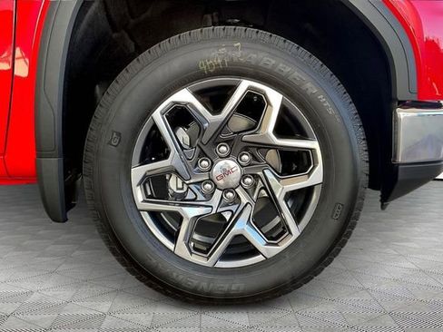 New 2026 GMC Sierra 1500 SLE image 13