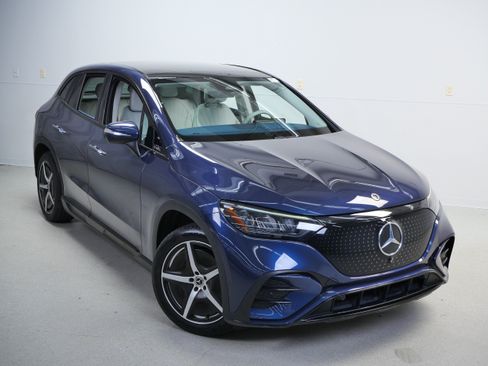 Certified 2023 Mercedes-Benz EQE 500 4MATIC SUV image 4