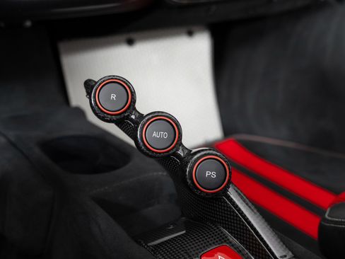 Used 2015 Ferrari 458 Speciale A image 33